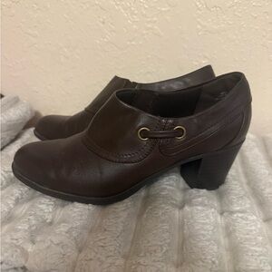 Yuu Dark Brown Women's Heels